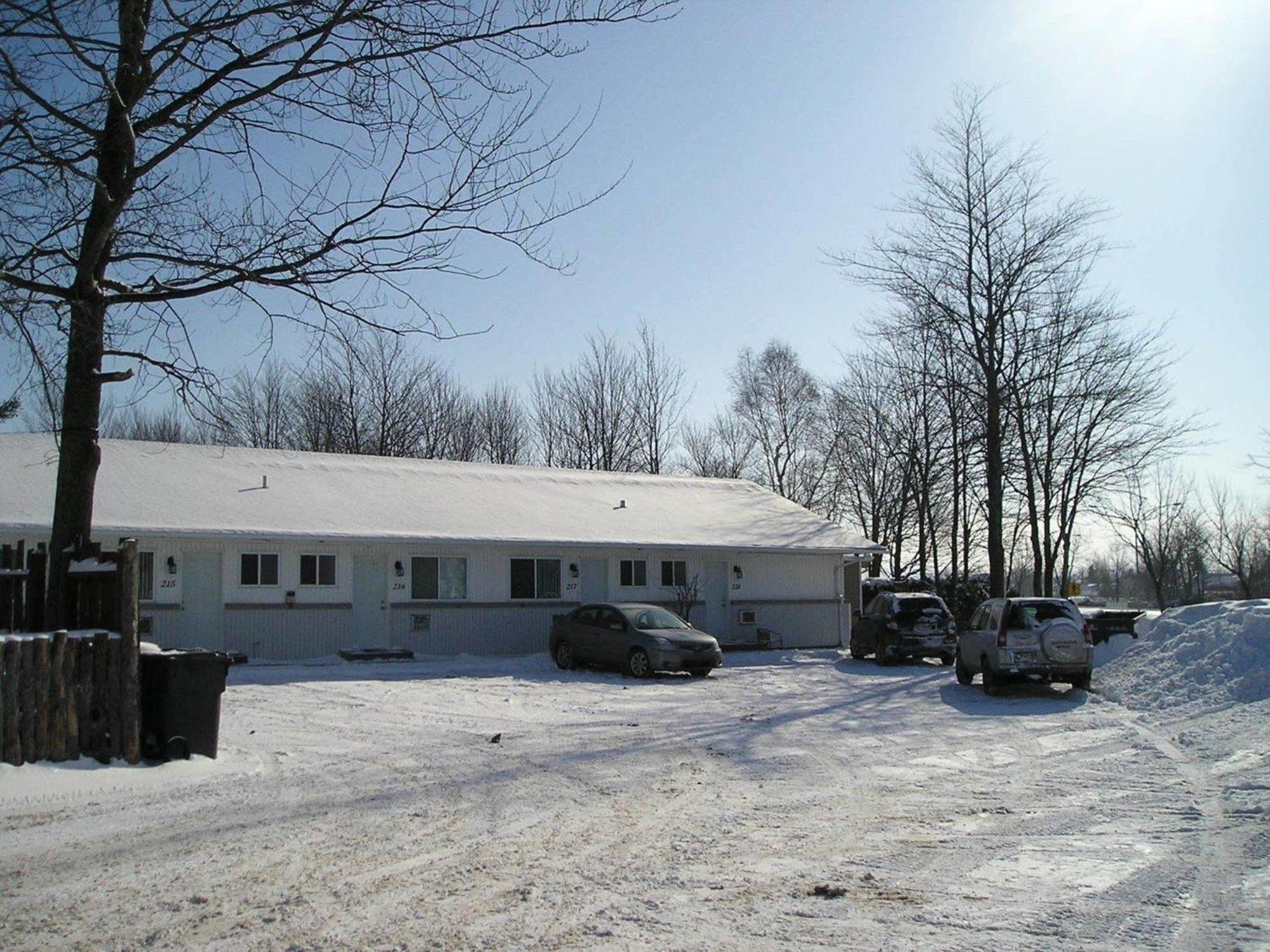 Motel Le Victo Викториавил Екстериор снимка